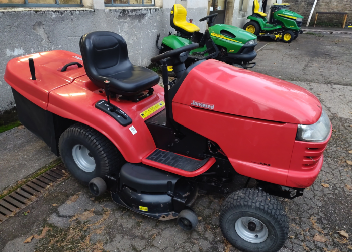 LT2122CMA Autoportée Jonsered