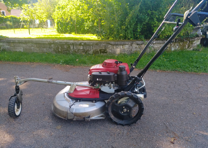 UM 536 EE Honda