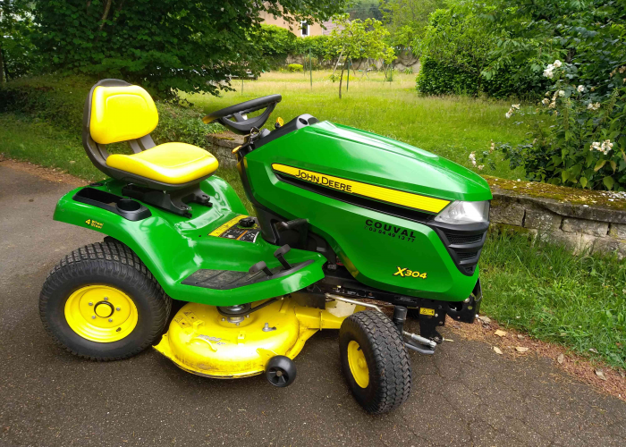 X 304 John Deere